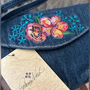 NWT Patricia Nash Denim Purse with embroidered florals